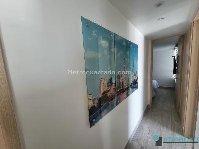 Apartamento de 2 alcobas en arriendo en El Poblado Loma Del Indio, Medellín, 85 m² · foto 8 de 20