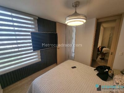 Apartamento de 2 alcobas en arriendo en El Poblado Loma Del Indio, Medellín, 85 m² · foto 9 de 20