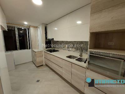 Apartamento de 3 alcobas en venta en Estadio, Medellín, 95 m² · foto 2 de 16