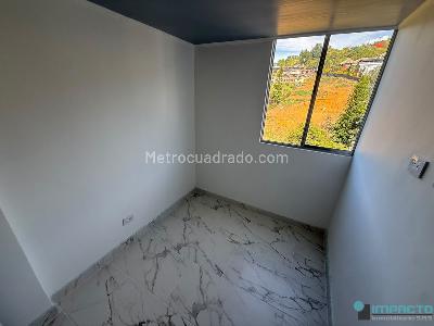 Apartamento de 3 alcobas en arriendo en Pajarito, Medellín, 60 m² · foto 12 de 20