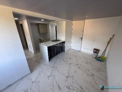 Apartamento de 3 alcobas en arriendo en Pajarito, Medellín, 60 m² · foto 2 de 20
