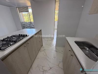 Apartamento de 3 alcobas en arriendo en Pajarito, Medellín, 60 m² · foto 3 de 20