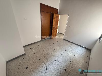 Apartamento de 3 alcobas en arriendo en La Castellana, Medellín, 85 m² · foto 13 de 19