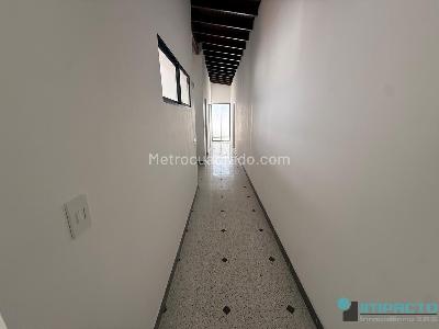 Apartamento de 3 alcobas en arriendo en La Castellana, Medellín, 85 m² · foto 7 de 19