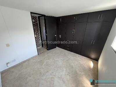 Apartamento de 2 alcobas en arriendo en Aures No 1, Medellín, 50 m² · foto 9 de 16