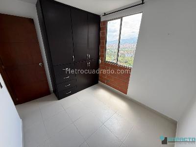 Apartamento de 3 alcobas en arriendo en Calasanz, Medellín, 75 m² · foto 12 de 18
