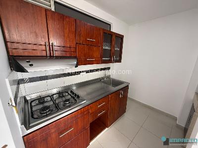 Apartamento de 3 alcobas en arriendo en Calasanz, Medellín, 75 m² · foto 2 de 18