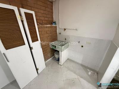 Apartamento de 1 alcoba en arriendo en Lorena, Medellín, 45 m² · foto 12 de 15
