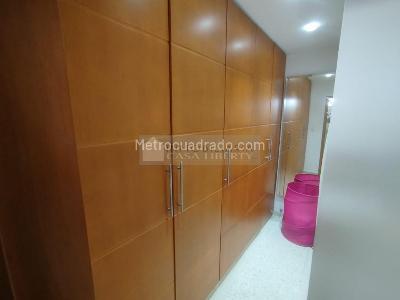 Apartamento en venta en La Riviera, Cúcuta · foto 8 de 19