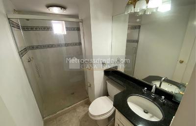 Apartamento de 3 alcobas en venta en Loma De Los Parra, Medellín, 170 m² · foto 9 de 16