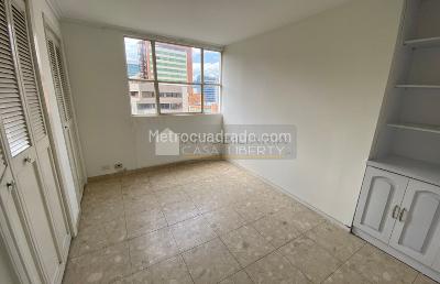 Apartamento de 3 alcobas en venta en Loma De Los Parra, Medellín, 170 m² · foto 10 de 16