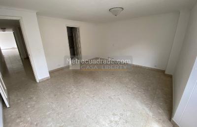 Apartamento de 3 alcobas en venta en Loma De Los Parra, Medellín, 170 m² · foto 11 de 16