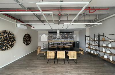 Apartamento de 2 alcobas en venta en El Poblado, Medellín, 93 m² · foto 15 de 16