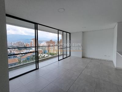 Apartamento de 3 alcobas en venta en Laureles, Medellín, 75 m² · foto 2 de 16