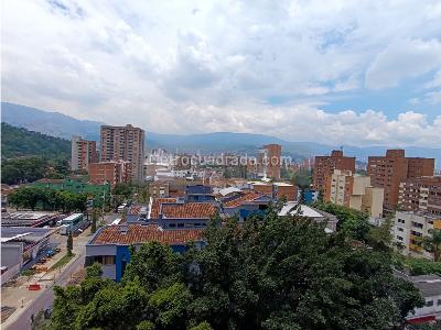 Apartamento de 3 alcobas en venta en Laureles, Medellín, 75 m² · foto 4 de 16