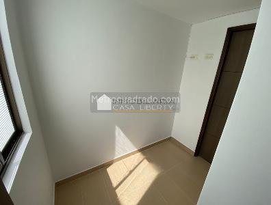 Apartamento de 3 alcobas en venta en Laureles, Medellín, 107 m² · foto 8 de 15