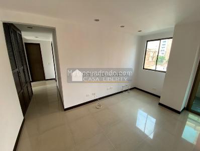 Apartamento de 3 alcobas en venta en Laureles, Medellín, 107 m² · foto 10 de 15