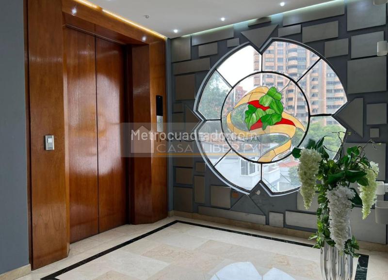 Elegant 4BR Apartment with Private Elevator in Loma De Los Parra - 2