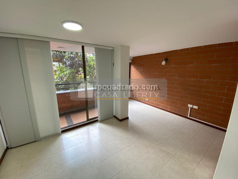 3BR Apartment in Belen Loma de los Bernal with Balcony - 3