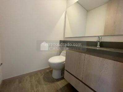 Apartamento en venta en Altos Del Poblado, Medellín · foto 10 de 20