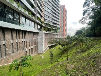 Apartamento en venta en Altos Del Poblado, Medellín · foto 19 de 20