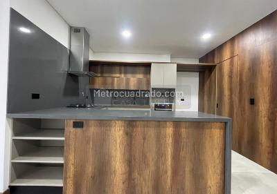 Apartamento de 3 alcobas en venta en Las Palmas, Medellín, 133 m² · foto 4 de 20