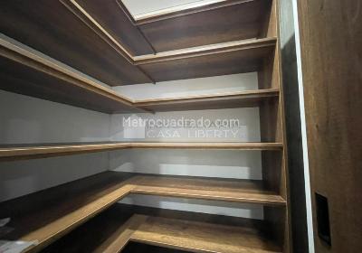 Apartamento de 3 alcobas en venta en Las Palmas, Medellín, 133 m² · foto 5 de 20