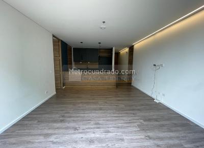 Apartamento de 2 alcobas en venta en Las Palmas, Medellín, 199 m² · foto 6 de 20
