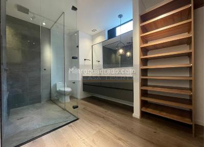 Apartamento de 2 alcobas en venta en Las Palmas, Medellín, 199 m² · foto 10 de 20