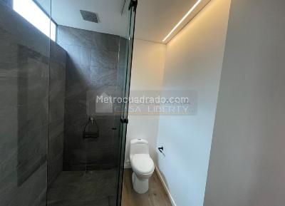 Apartamento de 2 alcobas en venta en Las Palmas, Medellín, 199 m² · foto 16 de 20
