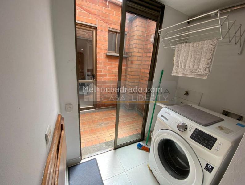 Furnished 4BR Apartment with 3 Baths in Los Balsos - 8