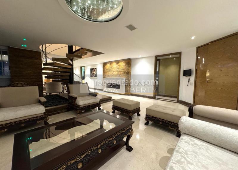 Penthouse de Lujo de 5 Alcobas en Laureles - 4