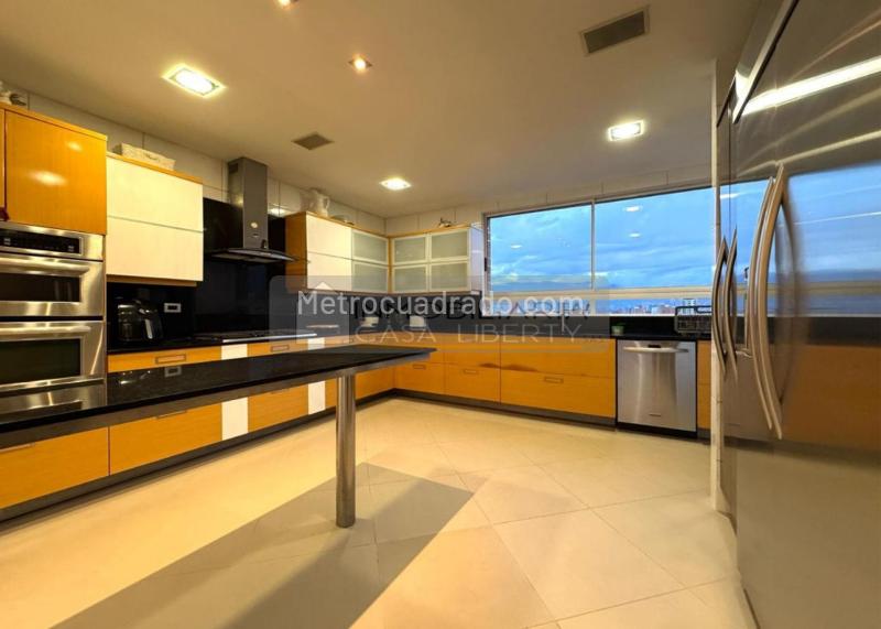 Penthouse de Lujo de 5 Alcobas en Laureles - 5