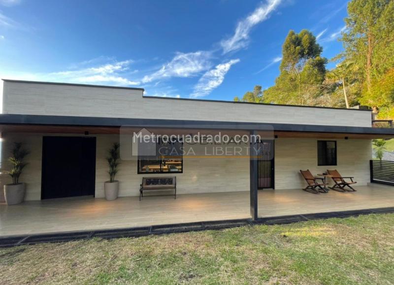 Casa en Venta, Las Palmas, Medellín - Widok 4