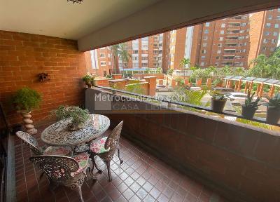 Apartamento en venta en Patio Bonito, Medellín · foto 4 de 15