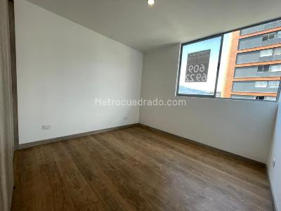 Apartamento de 2 alcobas en venta en El Poblado, Medellín, 85 m² · foto 6 de 15