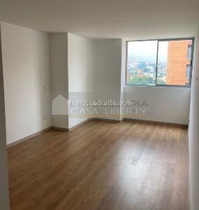 Apartamento de 2 alcobas en venta en El Poblado, Medellín, 85 m² · foto 9 de 15