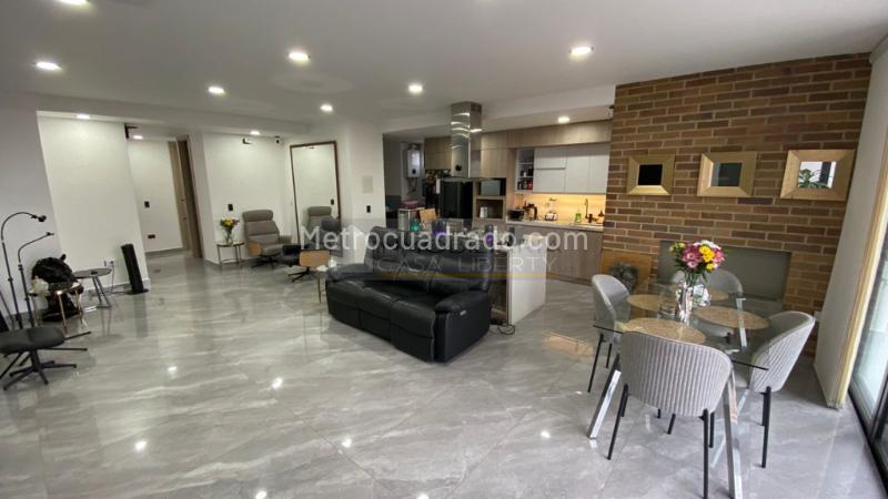 2BR Apartment in Conquistadores (220 m²) - 2