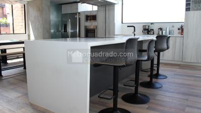 Apartamento de 4 alcobas en arriendo en El Poblado, Medellín, 126 m² · foto 2 de 20