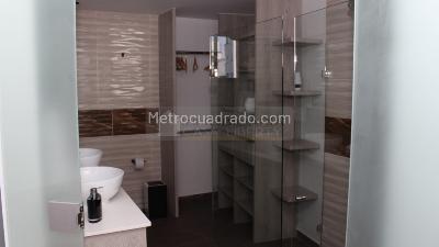 Apartamento de 4 alcobas en arriendo en El Poblado, Medellín, 126 m² · foto 14 de 20
