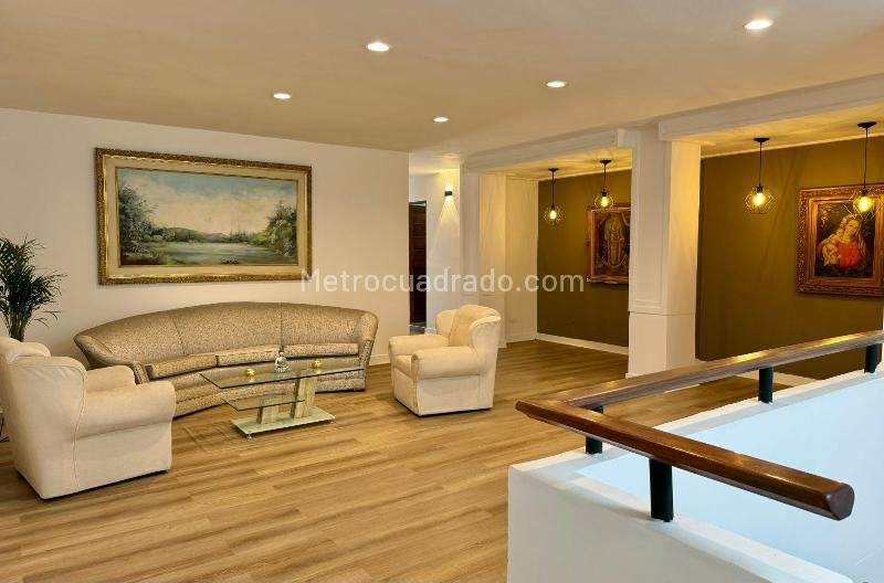 Penthouse de Lujo de 3 Alcobas en Provenza, El Poblado - 5