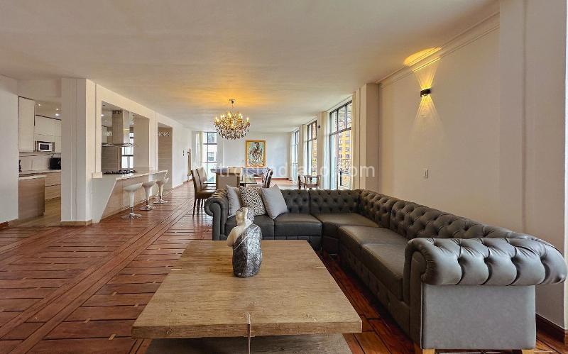 Remodeled Luxury Penthouse in Provenza - 3