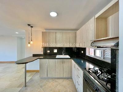 Apartamento de 3 alcobas en arriendo en Laureles, Medellín, 115 m² · foto 6 de 18