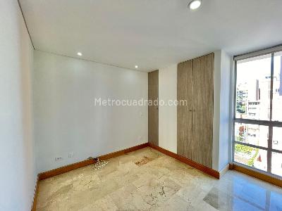 Apartamento de 3 alcobas en arriendo en Laureles, Medellín, 115 m² · foto 10 de 18
