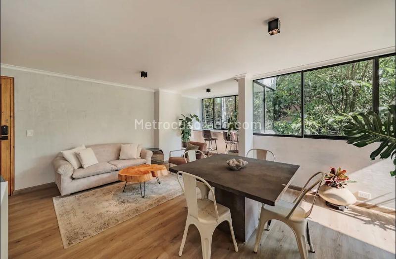 Apartamento Atractivo de 2 Alcobas y 3 Baños en El Poblado Alto - 2