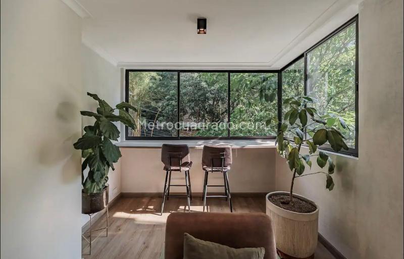 Apartamento Atractivo de 2 Alcobas y 3 Baños en El Poblado Alto - 7