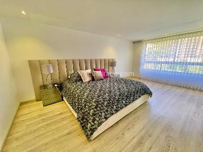 Apartamento de 3 alcobas en arriendo en Poblado Alto, Medellín, 245 m² · foto 15 de 20