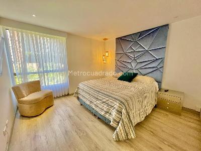 Apartamento de 3 alcobas en arriendo en Poblado Alto, Medellín, 245 m² · foto 12 de 20
