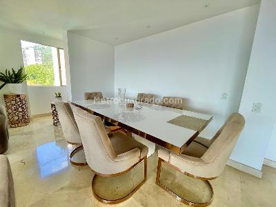 Apartamento de 3 alcobas en arriendo en Poblado Alto, Medellín, 245 m² · foto 5 de 20