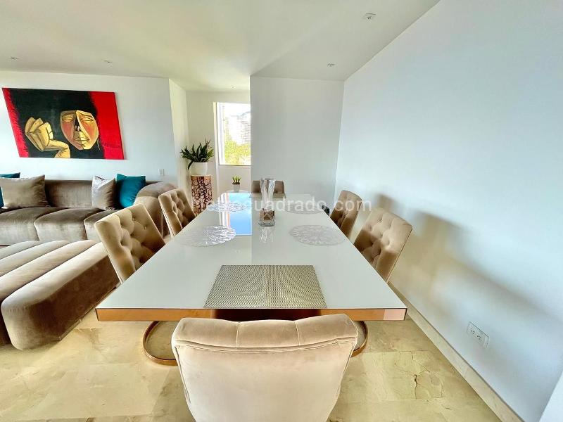 Stunning 3BR Apartment with Panoramic Views in El Poblado - 6